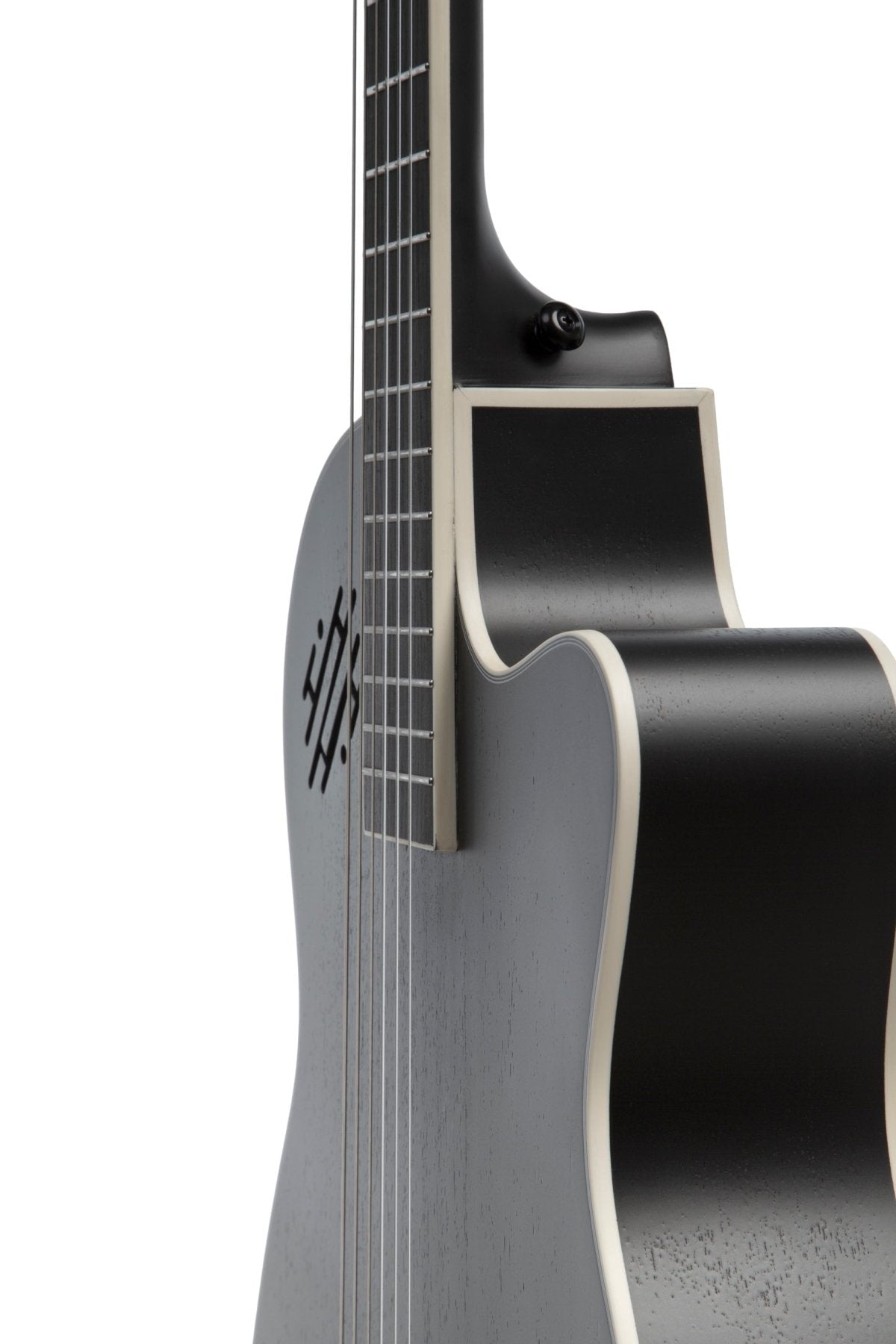 Guitarra Electroclásica Bamboo Black 1/2 Caja Mahogany 39 - Funda Acolchada - Bamboo Música