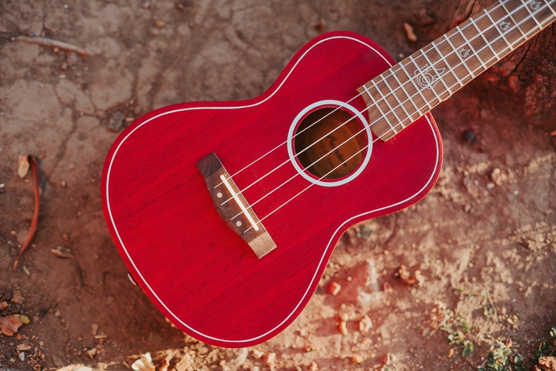 Ukelele Concierto Elemento Fuego - Incluye Funda - Bamboo Música