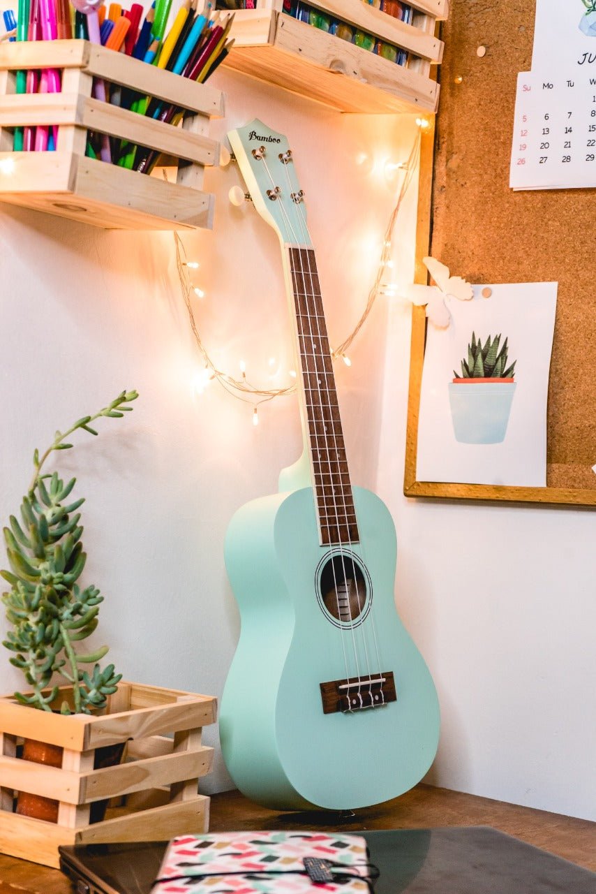 Ukelele Concierto Estudio Verde Agua - Incluye Funda - Bamboo Música